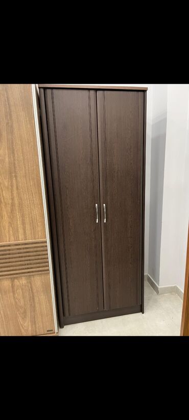 2 ci el dolab: 2 cı el dolab Uzunu 87 derınlıyı 57 hunduru 2.10 2 qapı dolab 100 m