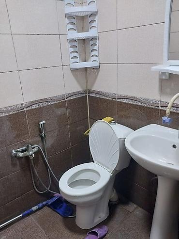 Mətbəx mebeli: 400 azn komunal ayrı

2 və 3 nəfərdən artıq olmasın

Qizlar — 6
