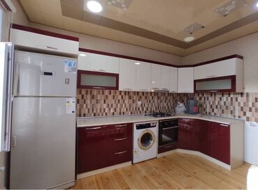 Sifarişlə mətbəx mebeli: Sifarişlə mətbəx dəsti, Özü çəkən petlələr, Mat laminat, Kredit yoxdur, Pulsuz çatdırılma — 24