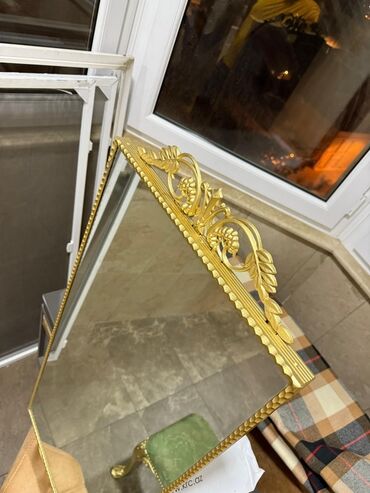 Komodlar: Güzgülü — 13