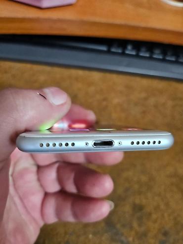 Apple iPhone: Apple iPhone 8- 64 Gb- 86% Bh, Telefon je potpuno ispravan sim free — 11