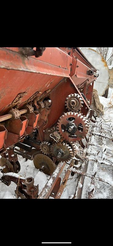 Зерновые сеялки: Зерновая сеялка прицепная для трактора - Тип: механическая рядковая — 14