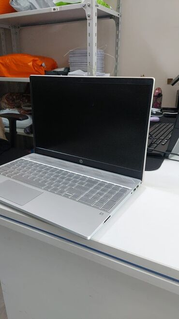 işlənmiş notebook: İşlənmiş HP 18 ", Intel Core i5, 1 TB, Ünvandan götürmə