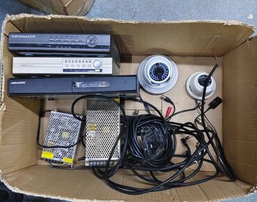 Видеонаблюдение: 3 DVR, 2 камеры, 2 блока питания. Б/у. Можно на запчасти
