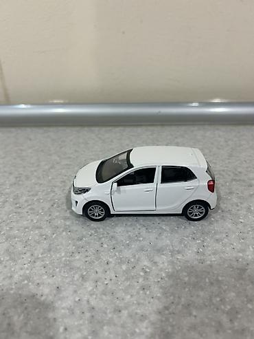 kıa mornıng: Kia Morning miniatür model avtomobil - Miqyas: təxmini 1:32 (kompakt — 5