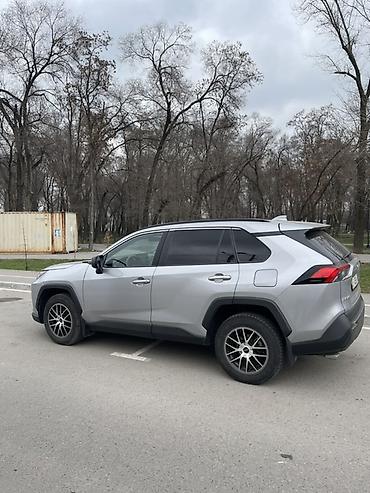 Toyota: Toyota RAV4: 2020 г., 2.5 л, Автомат, Бензин, Кроссовер — 4