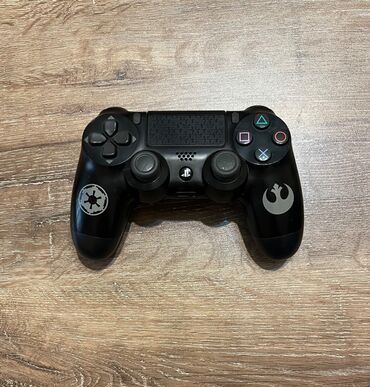 PS4 (Sony Playstation 4): Sony DualShock 4 V2 Controller - Star Wars Edition Heç bir problemi