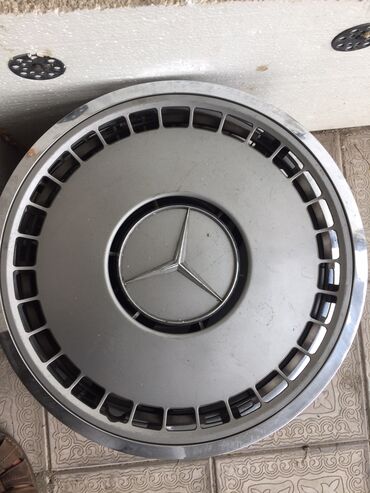 Mercedes-Benz: Продаю колпаки оригинал с Германии приехали неделю назад от мерседеса