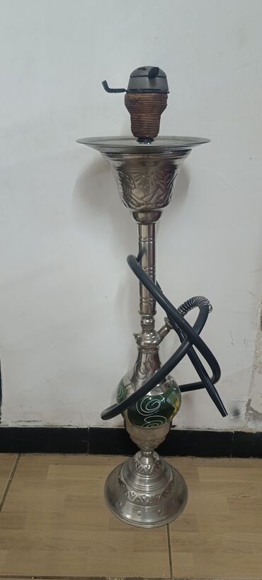 Qəlyan, vayp və aksesuarları: Metall gövdəli nargilə seti - Material: cilalanmış metal gövdə və