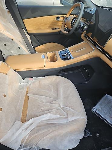 sg 5: Geely Galaxy Starship 7: 2025 г., 1.5 л, Автомат, Гибрид, Внедорожник — 4