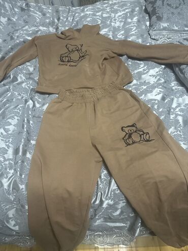 детские хлопковые футболки: Qadın/Unisex ikili idman dəsti – kapüşonlu svitşot və şalvar - Rəng