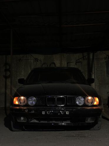 двигатель бмв x 7 4 4 2019: BMW 5 series: 1990 г., 3 л, Механика, Бензин, Седан