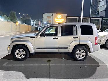 Продажа авто: Jeep Liberty: 2010 г., 3.7 л, Автомат, Бензин, Внедорожник — 3