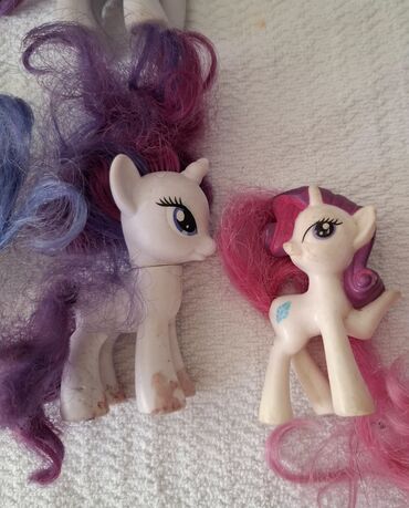 Igračke: Obiman set igračaka inspirisan serijalom My Little Pony. Uključuje na lalafo.rs — 13 Igračke: Obiman set igračaka inspirisan serijalom My Little Pony. Uključuje — 13