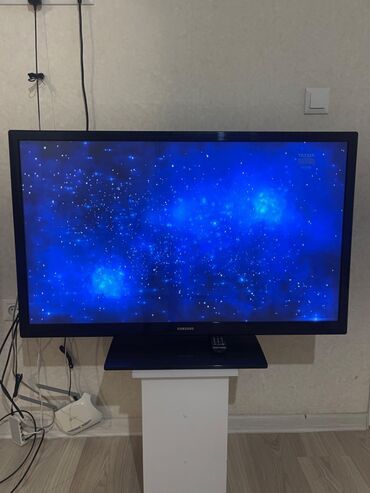Телевизоры: Продаю телевизор Samsung модели PE43H4000AK, б/у, черный, диагональ