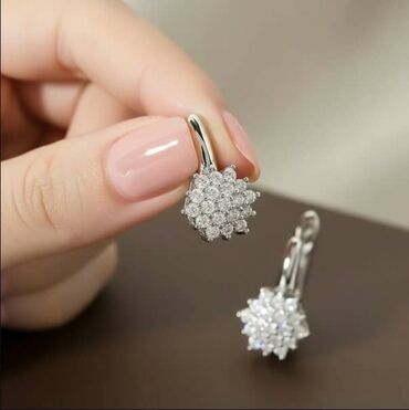 Minđuše: Minđuše – elegantne alke sa cirkonima - Dizajn: više modela finih — 23