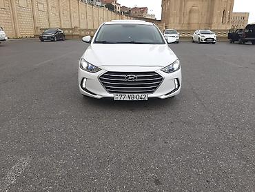 Hyundai Elantra: 2 l | 2016 il Sedan