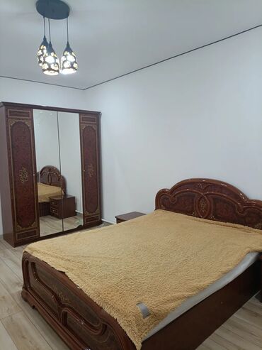Долгосрочная аренда домов: 120 м², 4 комнаты, Утепленный, Евроремонт, Забор, огорожен
