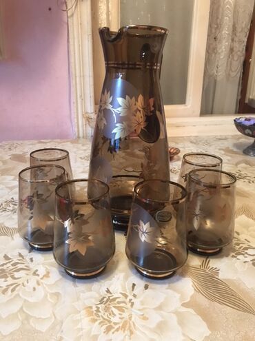 daraq qabı: Rəng - Qəhvəyi, Şüşə, 7, 3 l, Çexiya