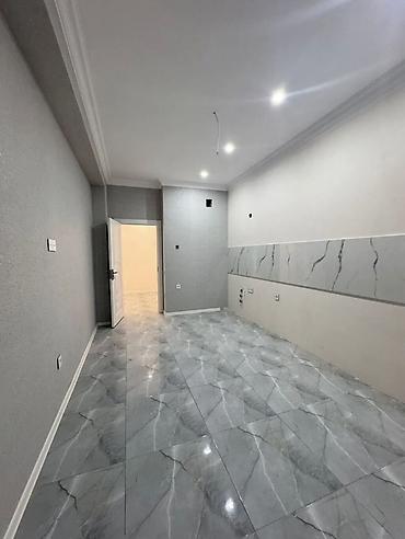 Kafel və metlax: Təsvir: - Müasir üslubda təmir olunmuş mənzil interyeri. Parlaq boz — 10