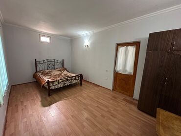 Günlük kirayə evlər: 200 kv. m, 3 otaqlı, Artezian quyusu, Kanalizasiya, Qaz — 7