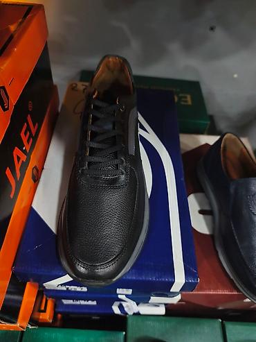 Ayaqqabılar: Kişi ayaqqabıları – klassik və gündəlik modellər Məhsul təsviri: - — 8