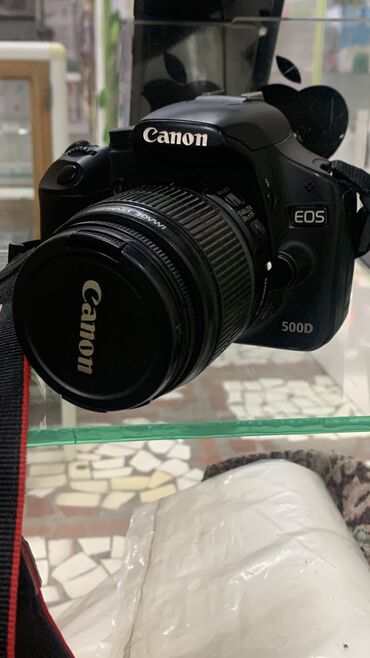 комплект 1150: Фотоаппарат в комплекте зарядка 9500