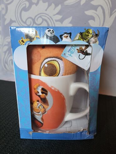 Čaše: Solja nova Heroes porcelanska univerzalna 2017g. Solja sa igrackom na lalafo.rs — 2 Čaše: Solja nova Heroes porcelanska univerzalna 2017g. Solja sa igrackom — 2