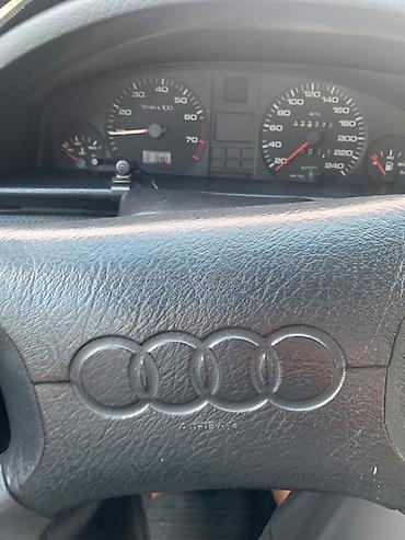 mers 210: Audi 100: 1994 г., 2 л, Механика, Газ, Седан — 10