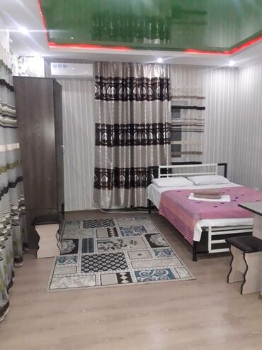 Посуточная аренда комнат: 300 м² — 16