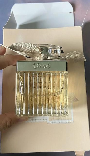 Chloé Eau de Parfum — женская парфюмерная вода в коробке бренда Chloé at lalafo.kg Chloé Eau de Parfum — женская парфюмерная вода в коробке бренда Chloé