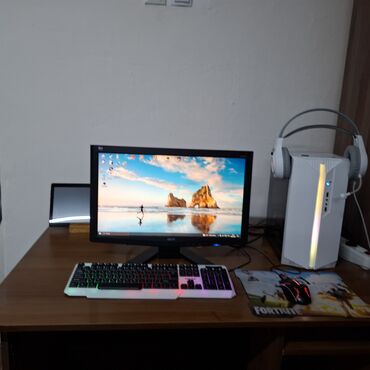 Настольные ПК и рабочие станции: Компьютер, ОЗУ 16 ГБ, Игровой, Б/у, Intel Core i3, SSD