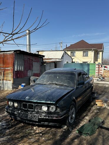 BMW: BMW 525: 1990 г., 2.7 л, Механика, Бензин