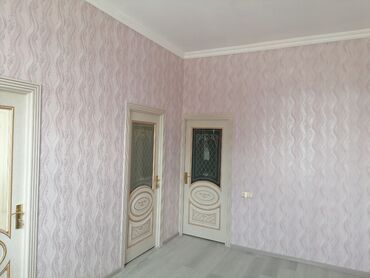 muxtadirda ev satilir: 2 otaqlı, Yeni tikili, 50 kv. m