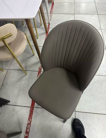 Ремонт, реставрация мебели: Реставрация мягкой мебели Перетяжка материала Замена паралона — 4