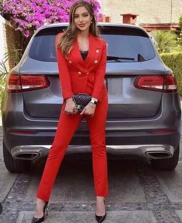 Kostimi: PONOVO DOSTUPNI!
Kompleti
S m l xl — 2