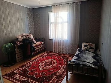 Uzunmüddətli kirayə mənzillər: Qovşağı. paslanmaya/kermogranit divar örtüyü. - Yataq otağı: iri 5 — 5