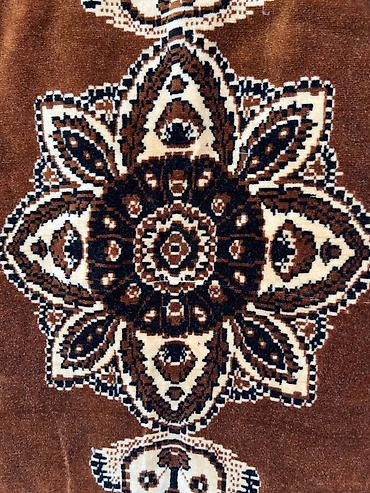 divan üstü örtüklər: Təmiz və səliqəli saxlanılmış, çox az istifadə olunmuş nostalji plyuş — 2