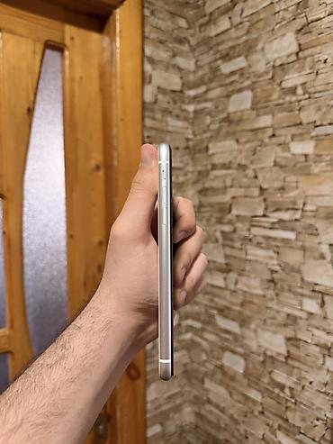 Apple iPhone: IPhone 11, 128 GB, Ağ, Simsiz şarj — 4