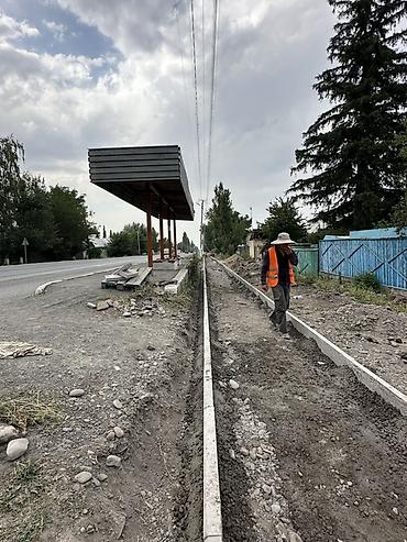 бетоный латок: Устройство бордюров и пешеходных дорожек “под ключ” - — 1