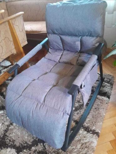 Fotelje: Relax fotelja
Podesavanje na 3 nivoa
16500 din — 10