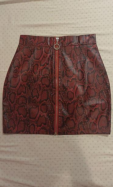 indole: Gothic sexy mini suknja sa zmijskim printom, crveno‑crna
S velicina — 1