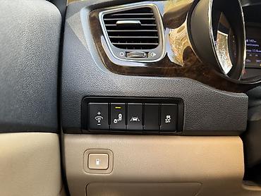автомобиль лада: Kia Carnival: 2018 г., 2.2 л, Автомат, Дизель, Минивэн — 9