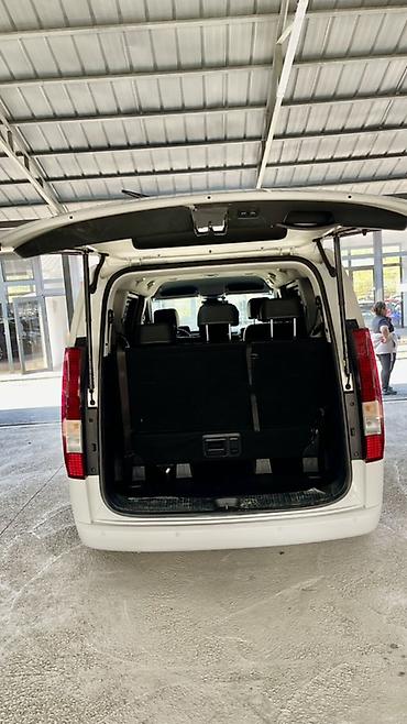 Hyundai: Hyundai Staria: 2022 г., 2.2 л, Автомат, Дизель, Минивэн — 9