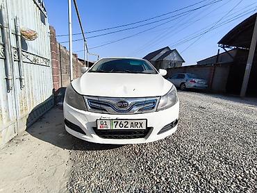 jet car: BYD E5: 2017 г., Автомат, Гибрид, Седан — 8