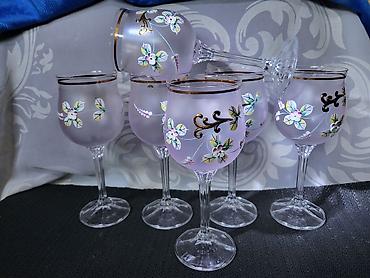 svetlo zelena: Case nove,model 3 bohemija kristal za vino iz 70ih godina. Case za — 3
