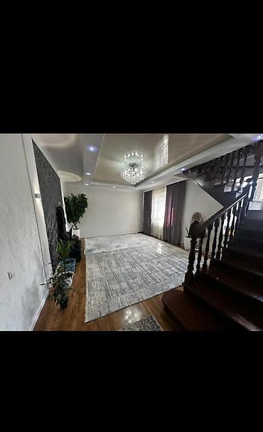 Продажа коттеджей и домов: 🔥 СРОЧНО! Продаётся тёплый дом с большим двором 🔥 📍 начало Ак-Ордо-3 💰 — 18