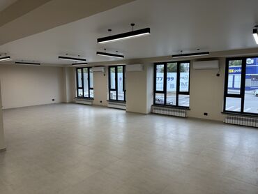 снять дом недорого на длительный срок: Сдаю Офис, 205 м², 1 линия