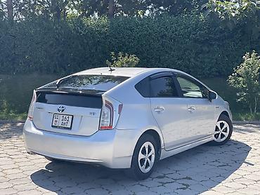 byd e1: Toyota Prius: 2013 г., 1.8 л, Вариатор, Гибрид, Универсал — 10