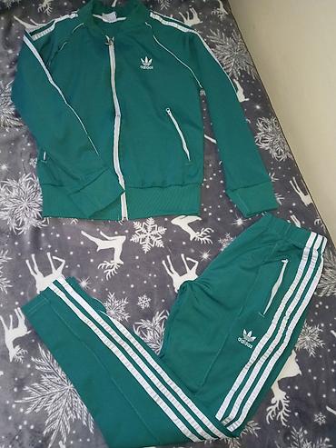 kengur leskovac: Adidas Originals komplet trenerke – gornji deo + donji deo - Boja — 1